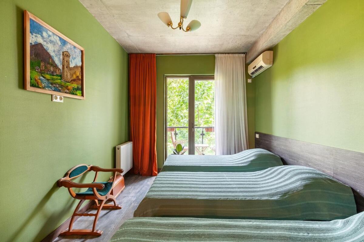 Veli Group Apartment Near White Bridge ° Kutaisi Exterior photo